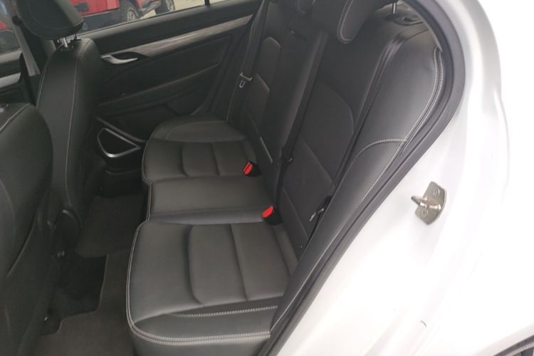 GEELY Emgrand 2020 car image #17