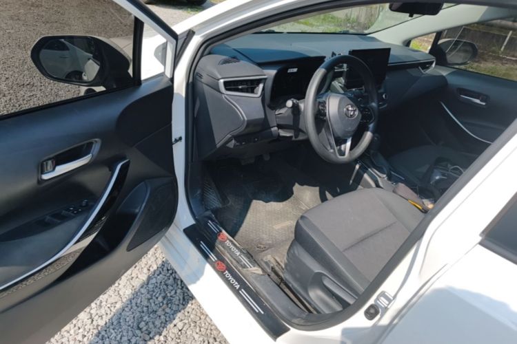 Toyota Corolla 2023 car image #16