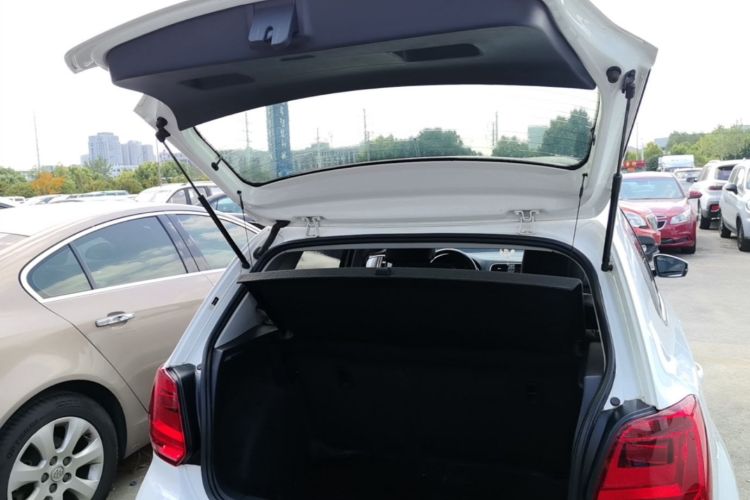 Volkswagen Polo 2017 #21 Volkswagen Polo 2017 car image #21