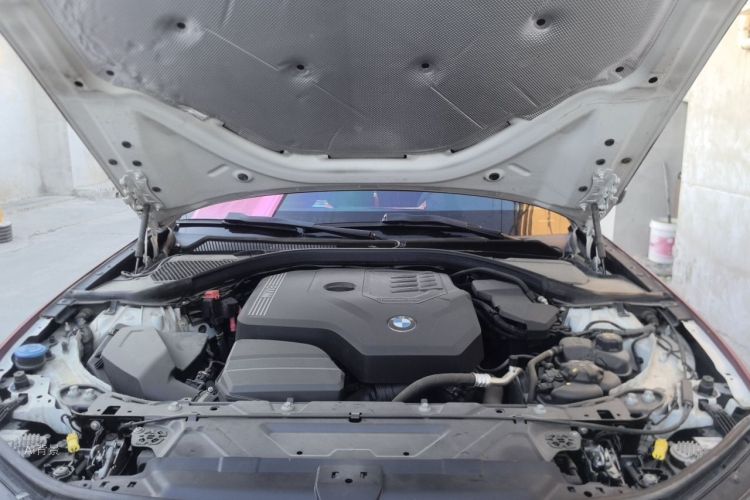 BMW 3 Series 2020 car image #22