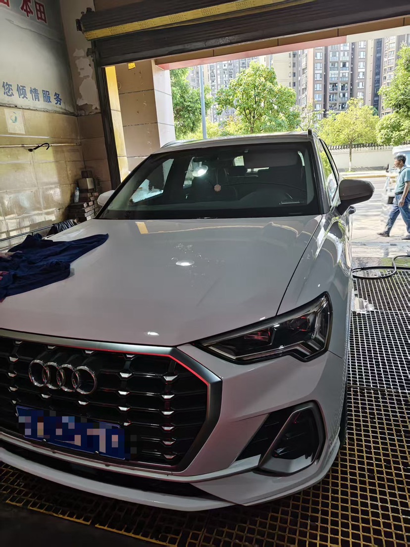 Audi Q3 2020 Audi Q3 2020 car image