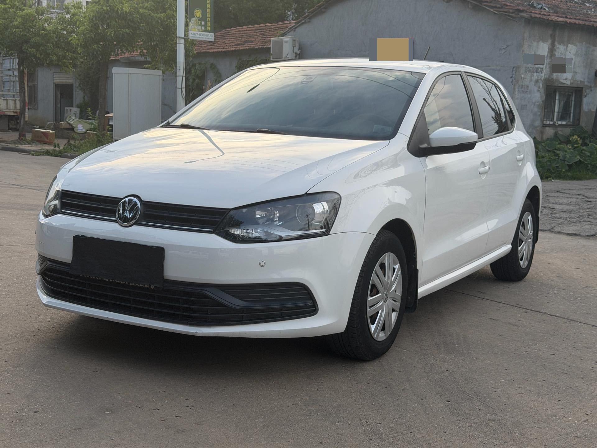Volkswagen Polo 2018 car image 