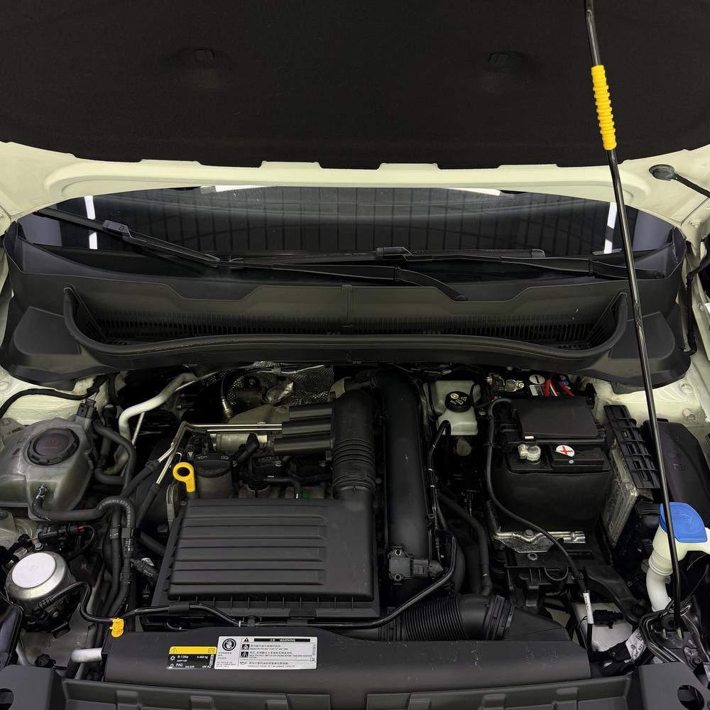 Volkswagen T-Cross 2022 car image #8