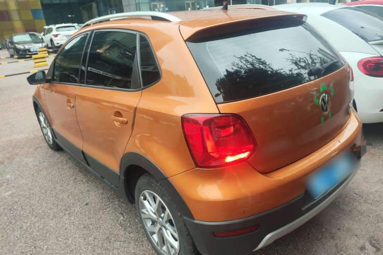 Volkswagen Polo 2019 car image #5