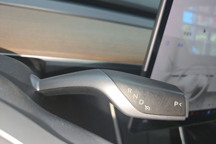 Tesla Model 3 2020 #19 Tesla Model 3 2020 car image #19