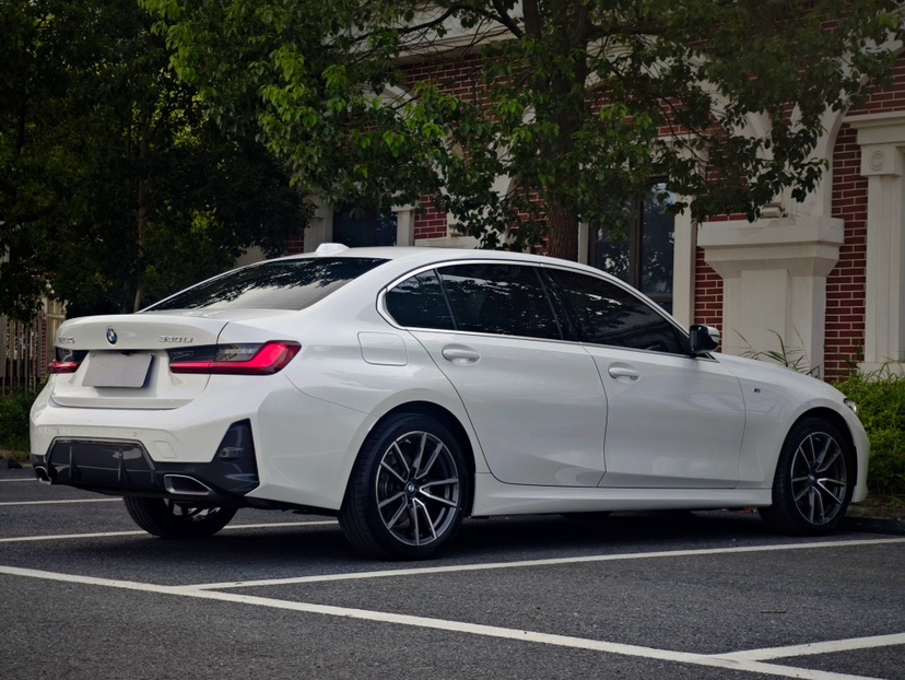BMW 3 Series 2024 #6 BMW 3 Series 2024 car image #6