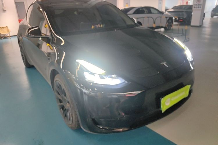 Tesla Model Y 2022 car image #4