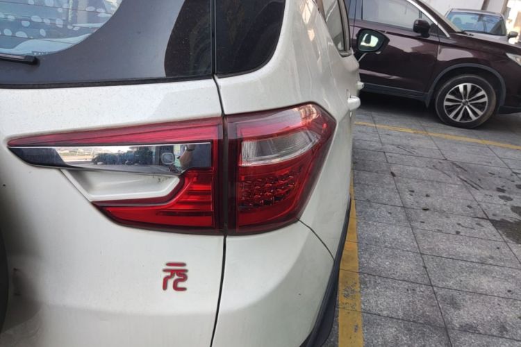 BYD Yuan 2017 #8 BYD Yuan 2017 immagine di auto #8