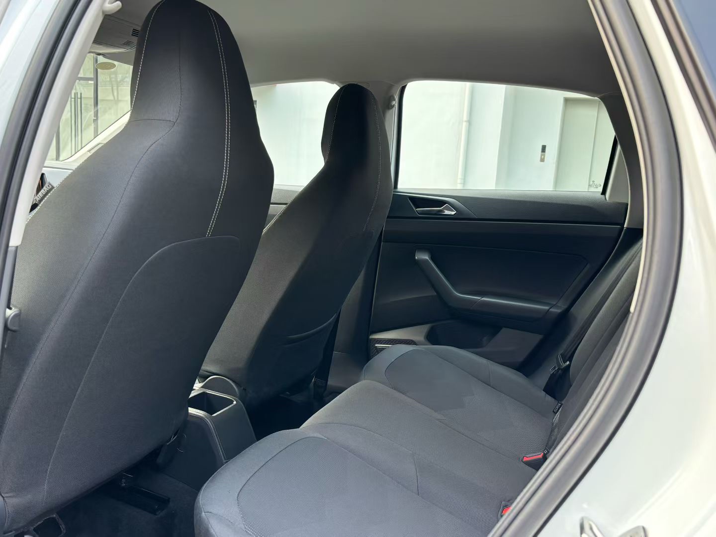 Volkswagen Polo 2023 car image #6