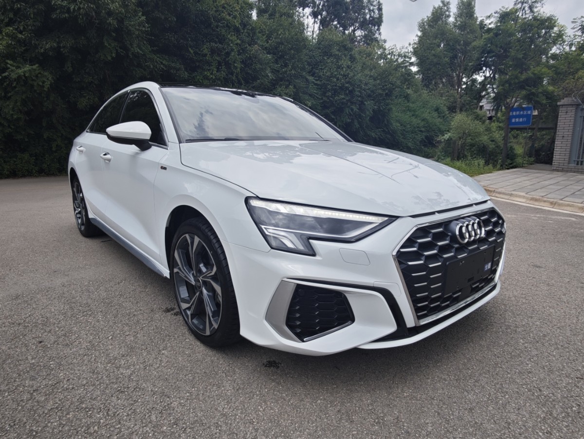 Audi A3 2023 car image #3
