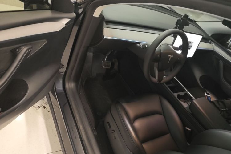 Tesla Model Y 2024 #12 Tesla Model Y 2024 immagine di auto #12
