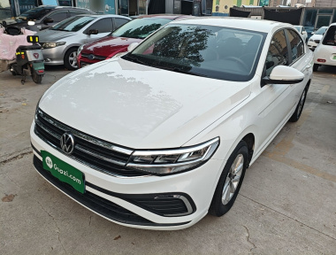 Volkswagen Bora 2024 immagine di auto 