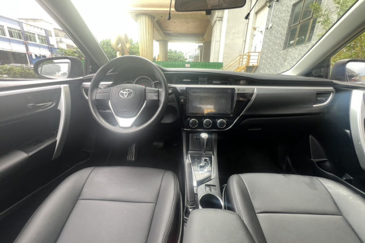 Toyota Corolla 2018 #14 Toyota Corolla 2018 car image #14