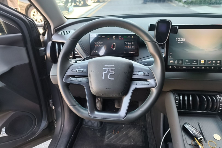 BYD Yuan Plus 2025 immagine di auto #11
