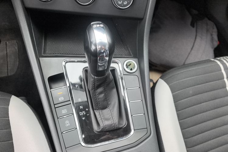 Volkswagen Bora 2024 car image #14