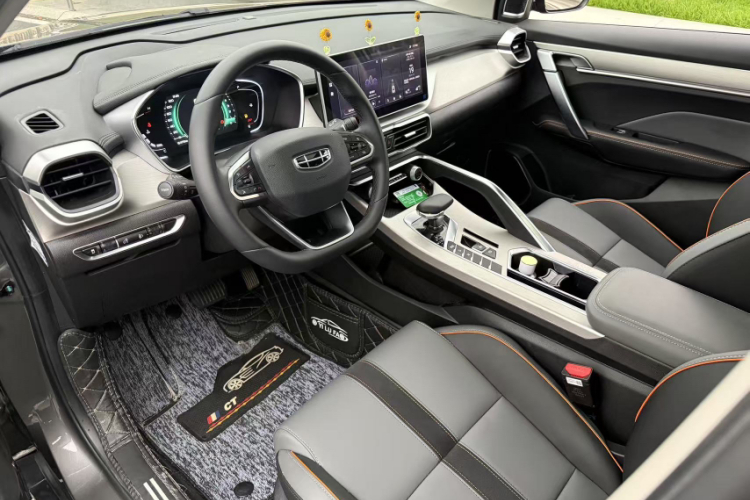 GEELY Coolray 2023 #14 GEELY Coolray 2023 car image #14
