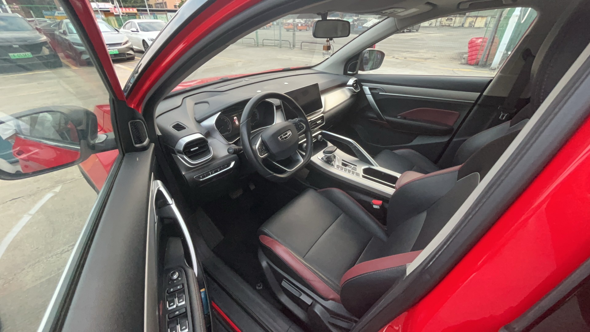 GEELY Coolray 2022 #2 GEELY Coolray 2022 imagem de carro #2