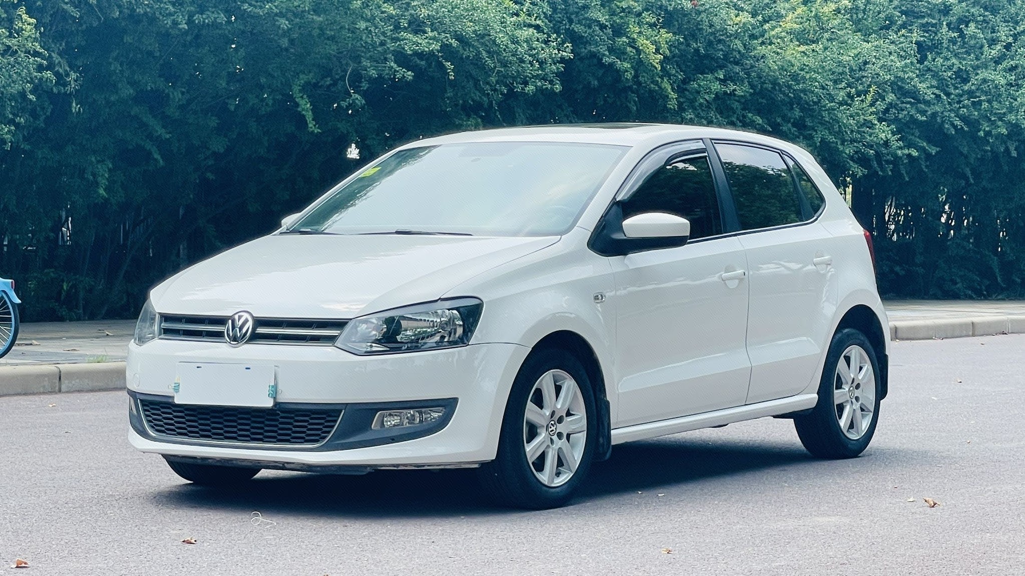 Volkswagen Polo 2012 car image 