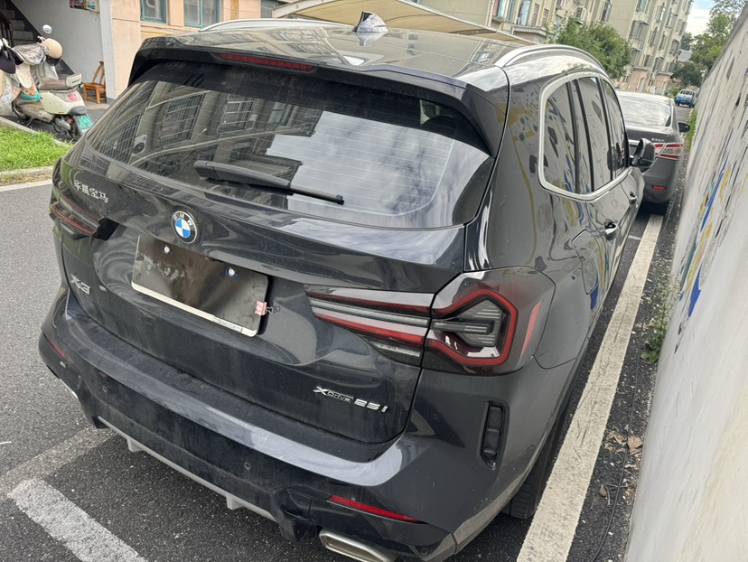 BMW X3 2024 car image #3