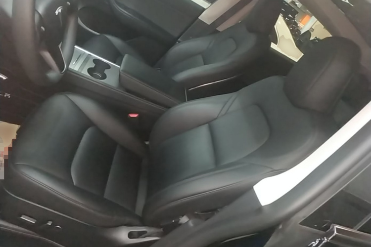 Tesla Model Y 2023 #15 Tesla Model Y 2023 car image #15