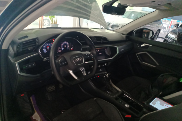 Audi Q3 2021 #10 Audi Q3 2021 car image #10
