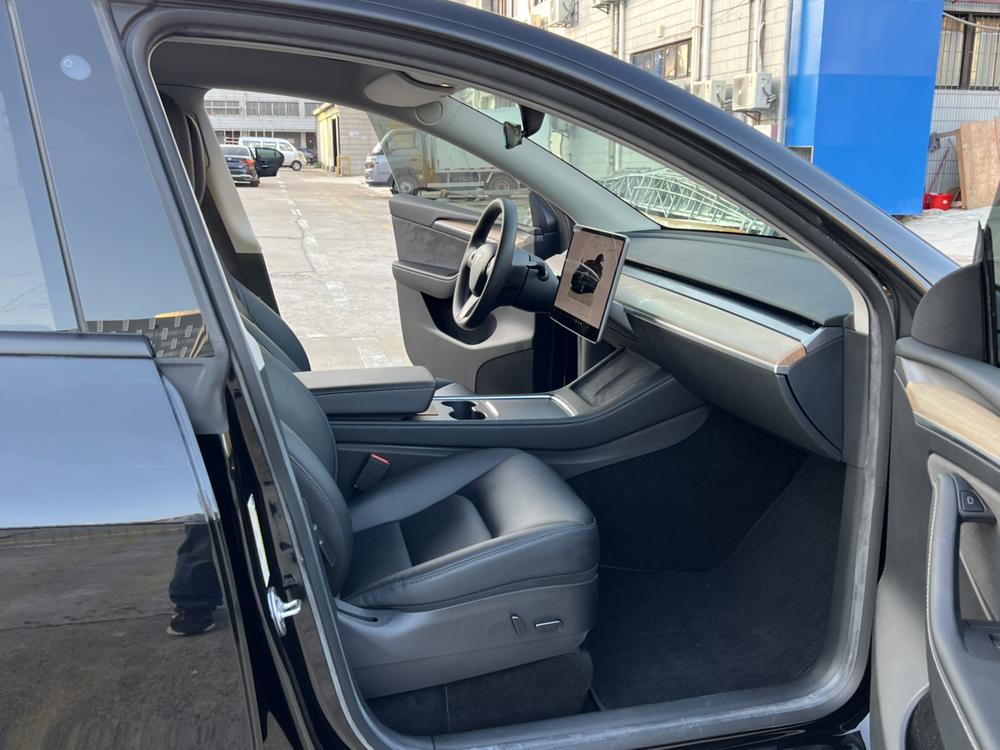 Tesla Model Y 2022 #26 Tesla Model Y 2022 car image #26
