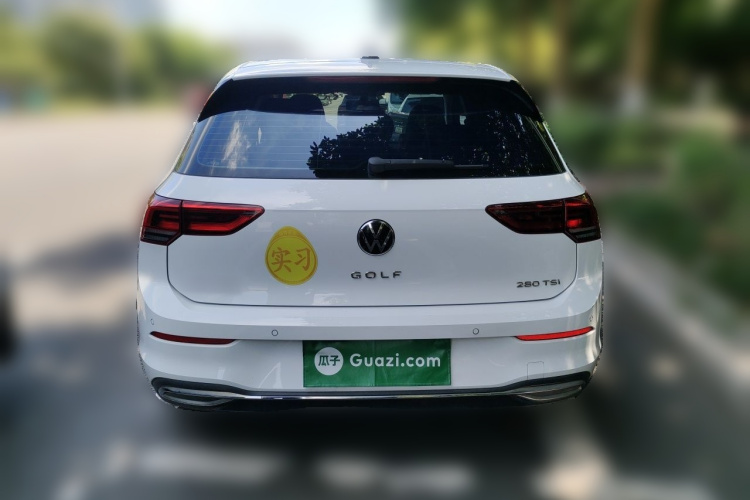 Volkswagen Golf 2022 car image #4