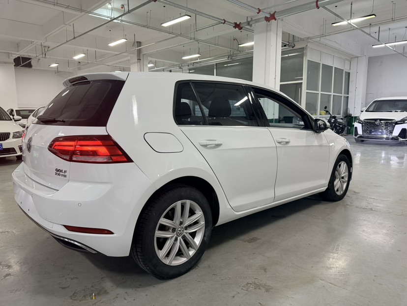 Volkswagen Golf 2018 #9 Volkswagen Golf 2018 صورة سيارة #9