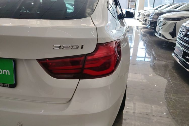BMW 3 Series GT 2019 #8 BMW 3 Series GT 2019 car image #8