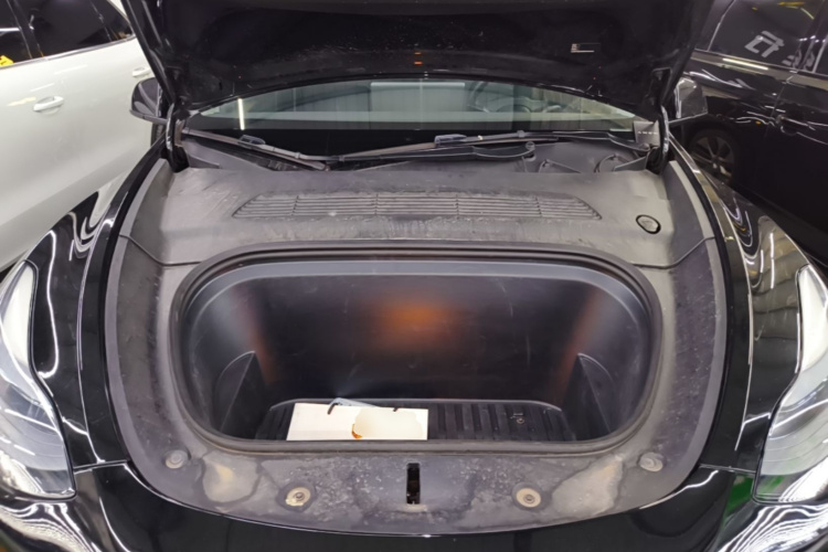 Tesla Model Y 2023 #22 Tesla Model Y 2023 car image #22