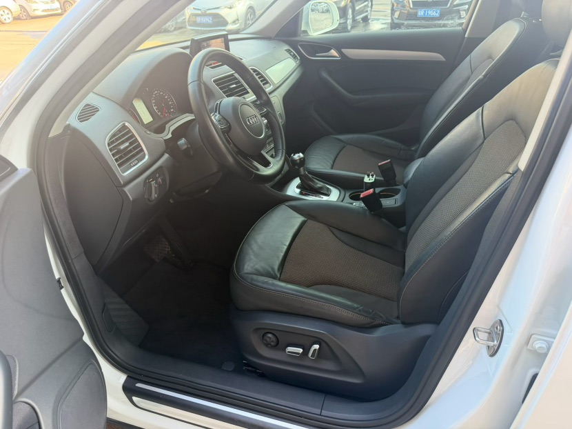 Audi Q3 2018 #5 Audi Q3 2018 car image #5