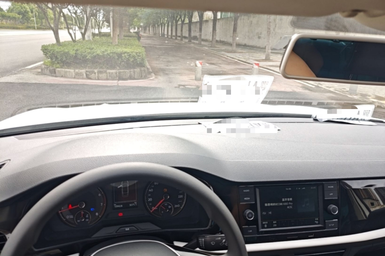 Volkswagen Lavida 2018 car image #10