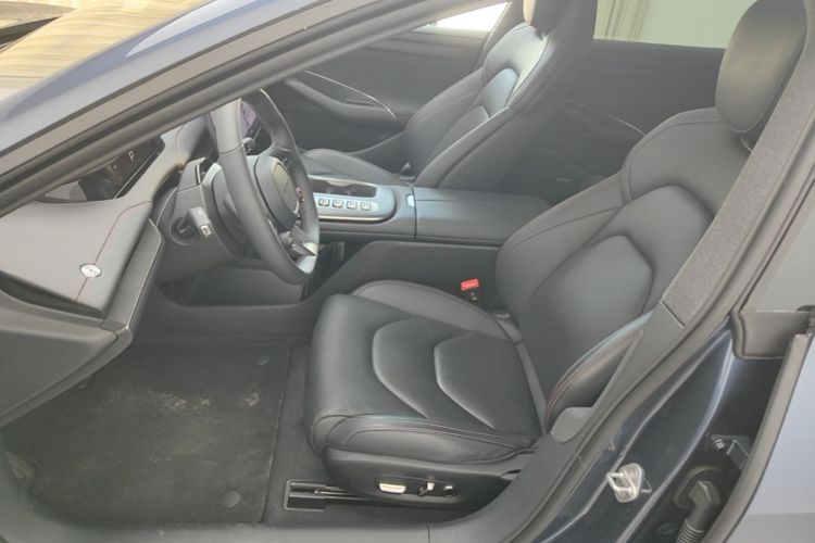 MI SU7 2025 car image #15