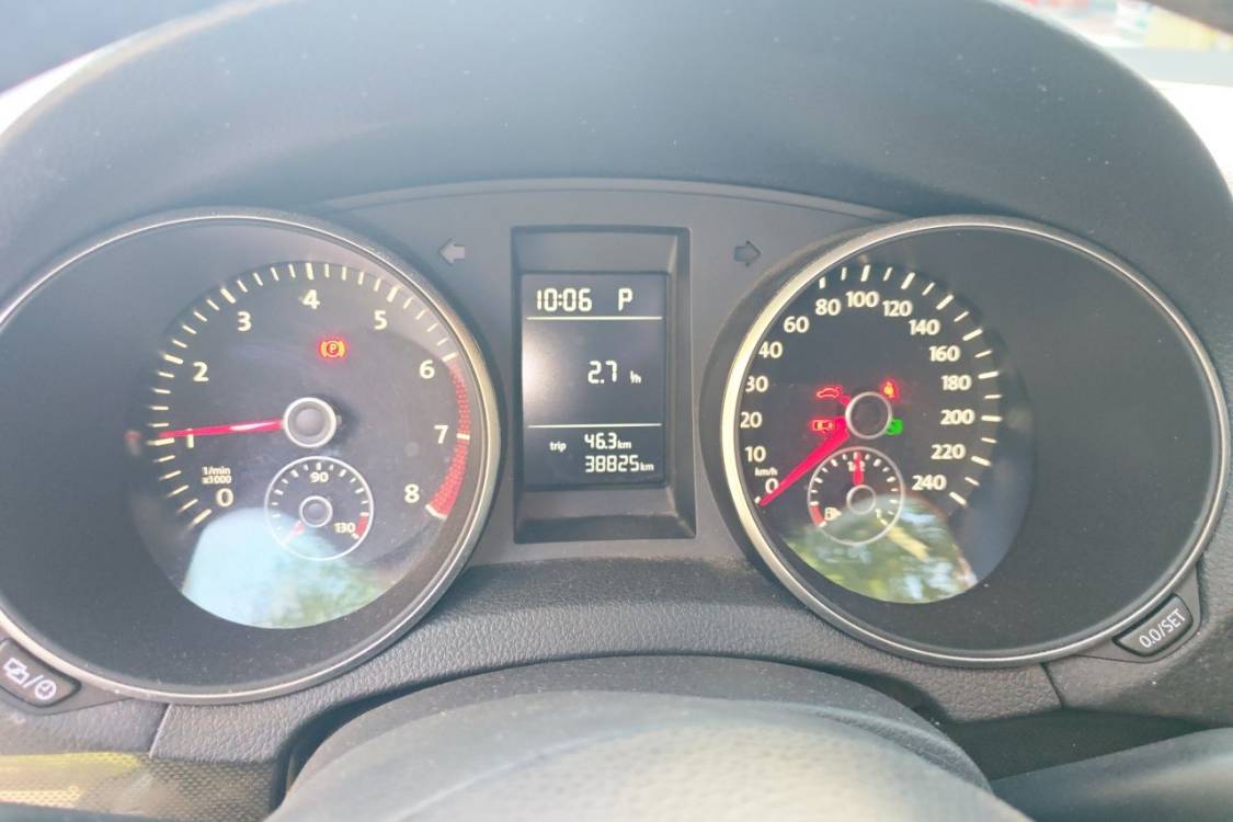 Volkswagen Golf 2014 car image #24