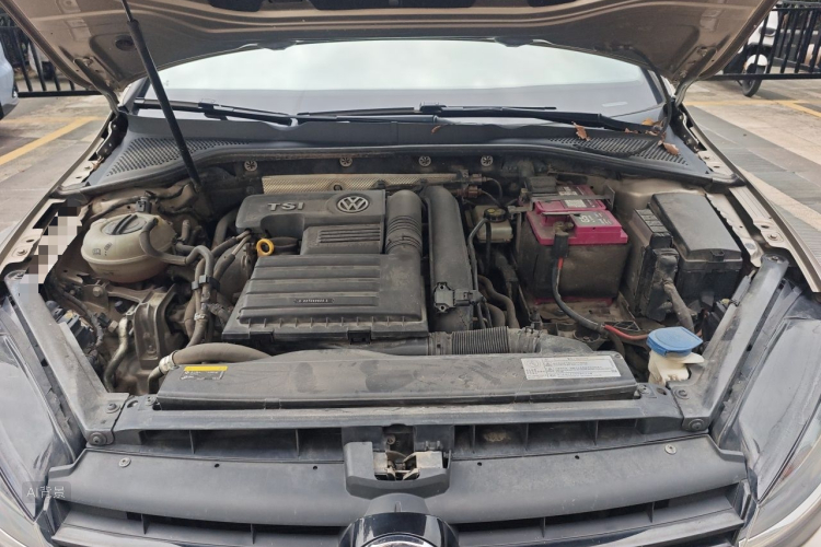Volkswagen Golf 2019 car image #22