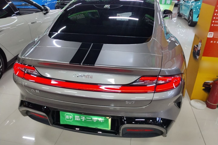 MI SU7 2025 car image #6