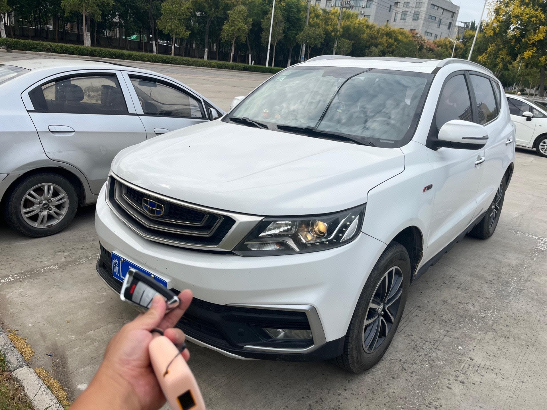 GEELY Vision X6 2019 car image 