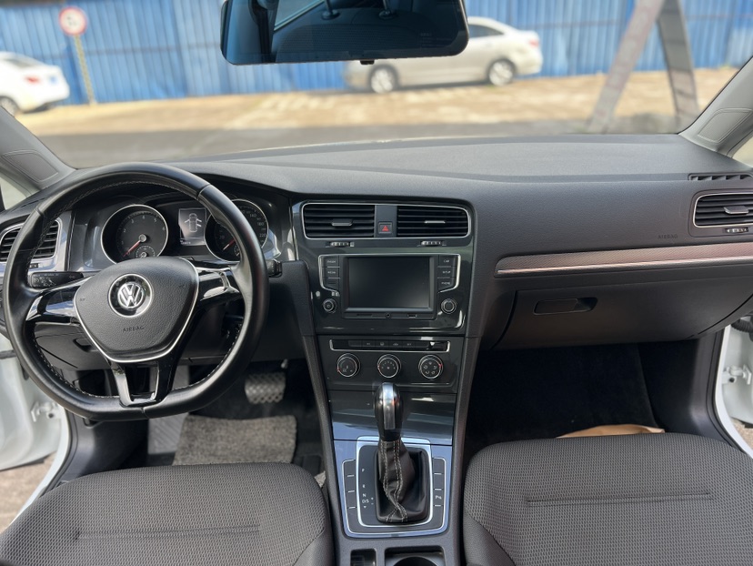 Volkswagen Golf 2017 #9 Volkswagen Golf 2017 car image #9