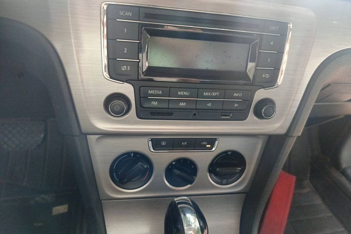 Volkswagen Lavida 2014 car image #26