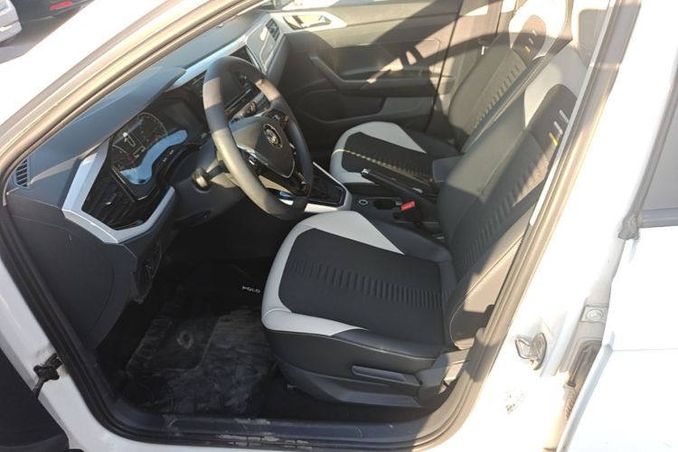 Volkswagen Polo 2021 car image #15