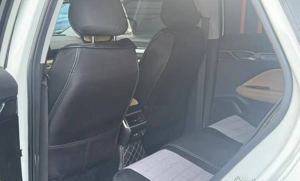 GEELY Emgrand L HiP 2025 car image #3