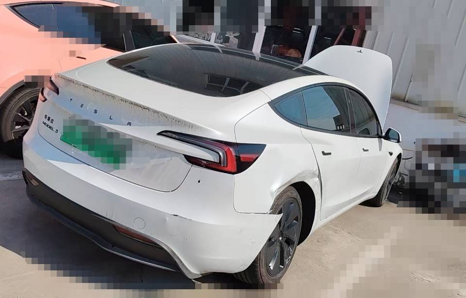Tesla Model 3 2026 #4 Tesla Model 3 2026 car image #4