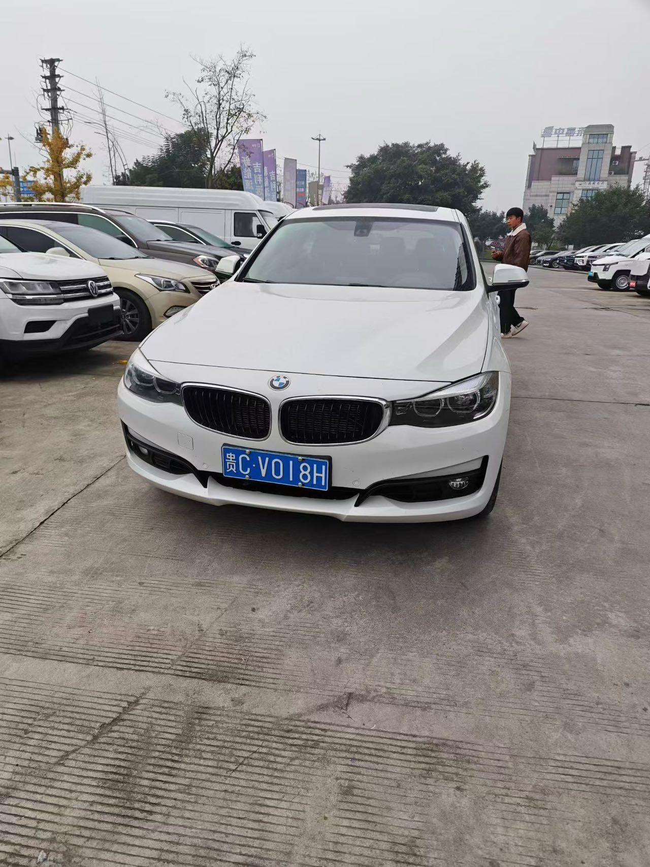 BMW 3 Series GT 2019 #2 BMW 3 Series GT 2019 car image #2