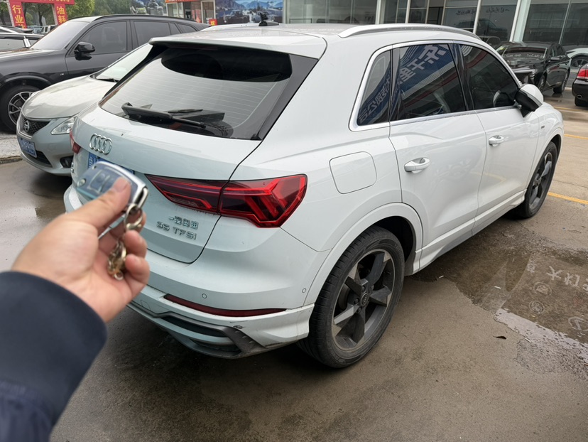 Audi Q3 2022 #3 Audi Q3 2022 car image #3