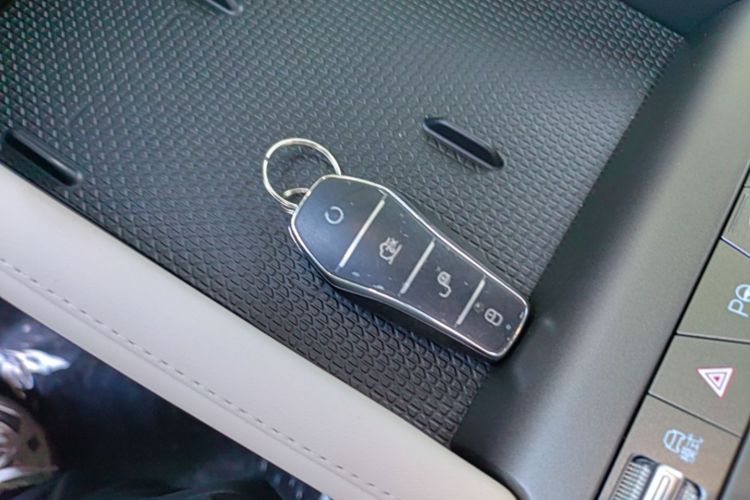 BYD YuanUP 2026 car image #9