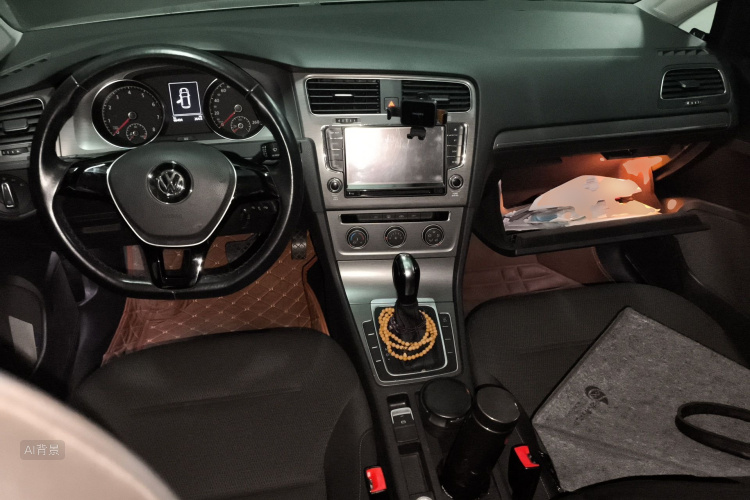 Volkswagen Golf 2015 car image #11