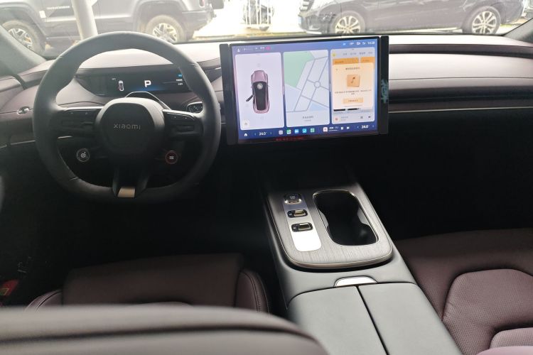 MI SU7 2025 immagine di auto #10