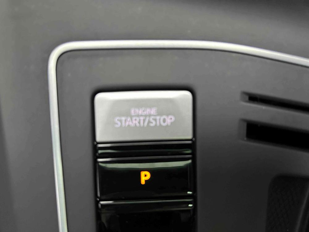 Volkswagen Golf 2022 #12 Volkswagen Golf 2022 car image #12