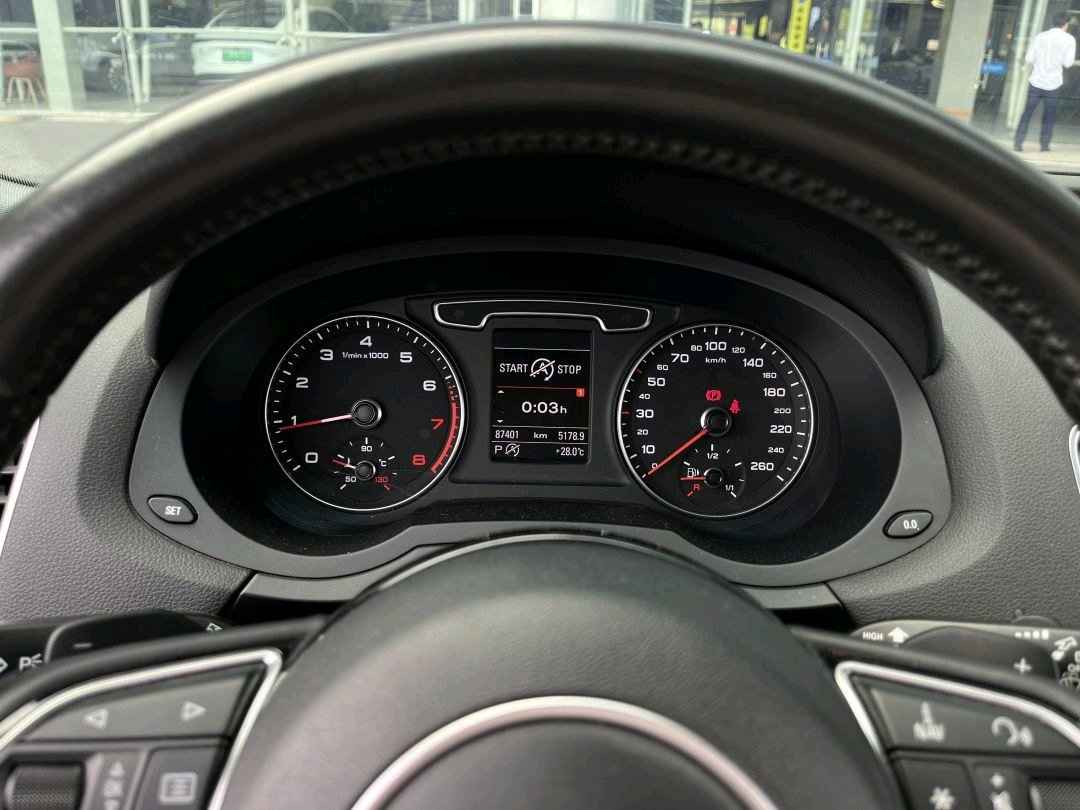 Audi Q3 2016 #11 Audi Q3 2016 car image #11