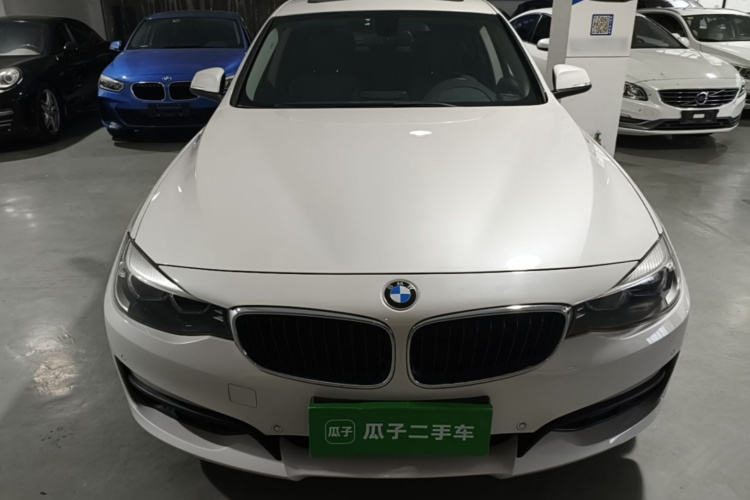 BMW 3 Series GT 2018 #3 BMW 3 Series GT 2018 car image #3